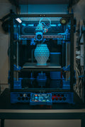 Sarmal desenli 3D baskı vazo